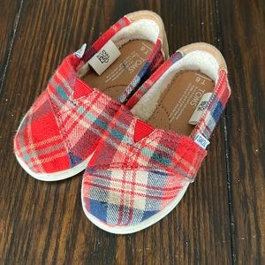 Plaid tiny Toms